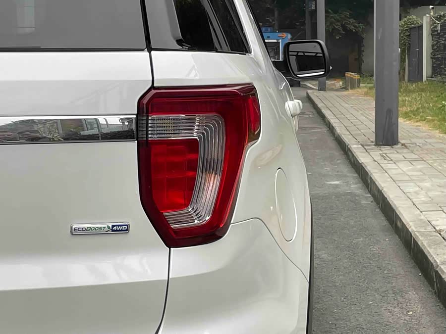 Ford Explorer (Imported) 2017 car image #9