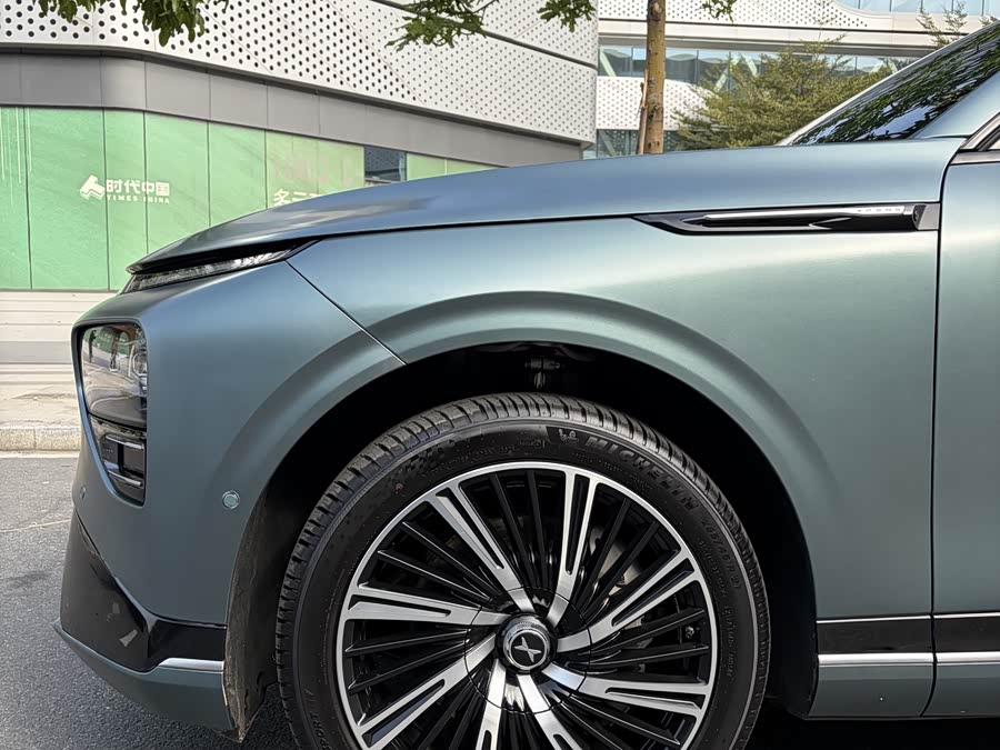 Xpeng G9 2024 صورة سيارة #9