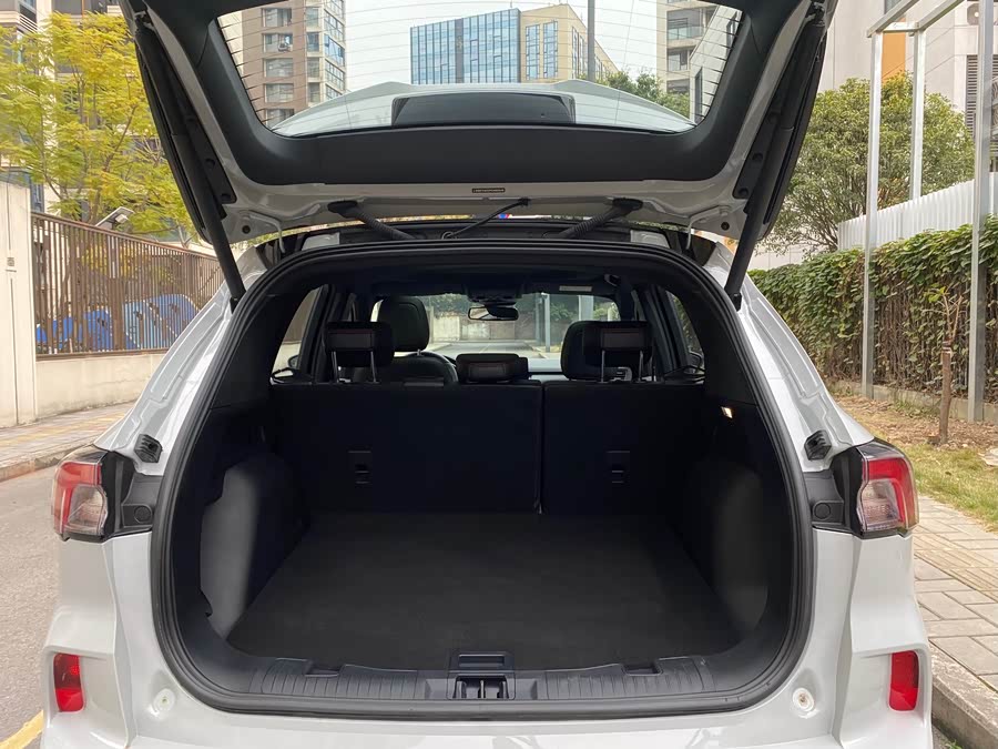 Ford Escape 2023 immagine di auto #9