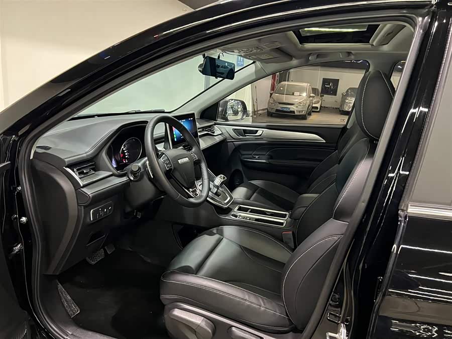 Haval M6 2023 #9 Haval M6 2023 car image #9