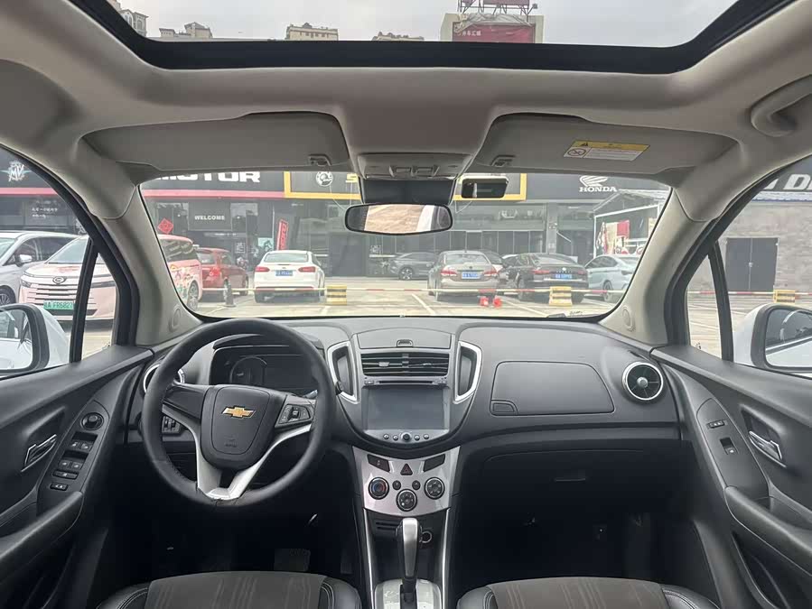 Chevrolet Tracker 2015 #9 Chevrolet Tracker 2015 car image #9