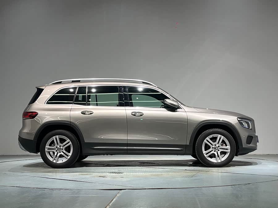 Mercedes-Benz GLB Class 2020 car image #9