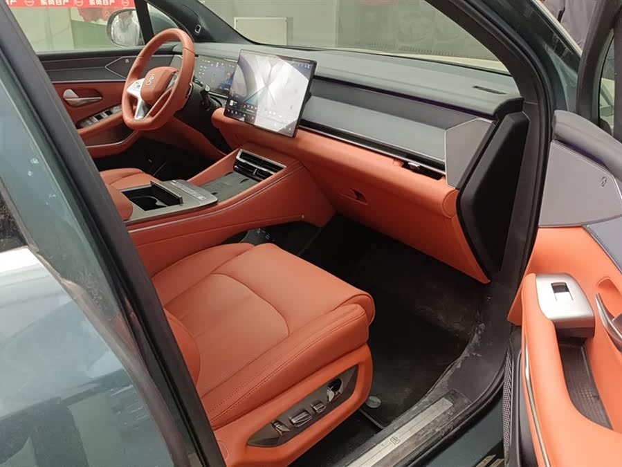 BYD Tang L 2025 car image #9