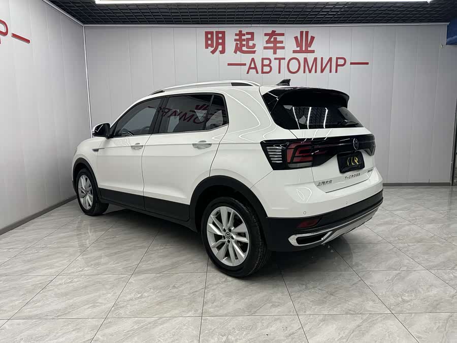 Volkswagen T-Cross 2021 #9 Volkswagen T-Cross 2021 car image #9