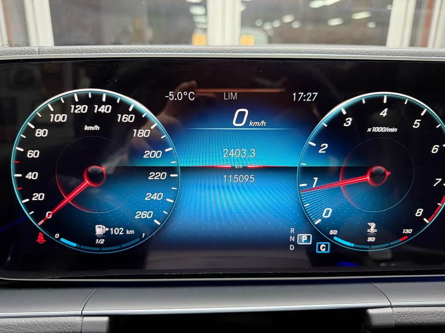 Mercedes-Benz GLE Class 2020 car image #9