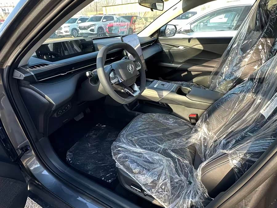 Changan EadoPHEV 2025 immagine di auto #9