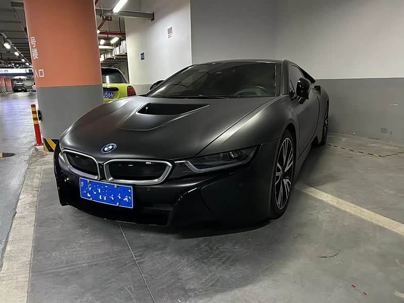 BMW i8 2018 car image #9