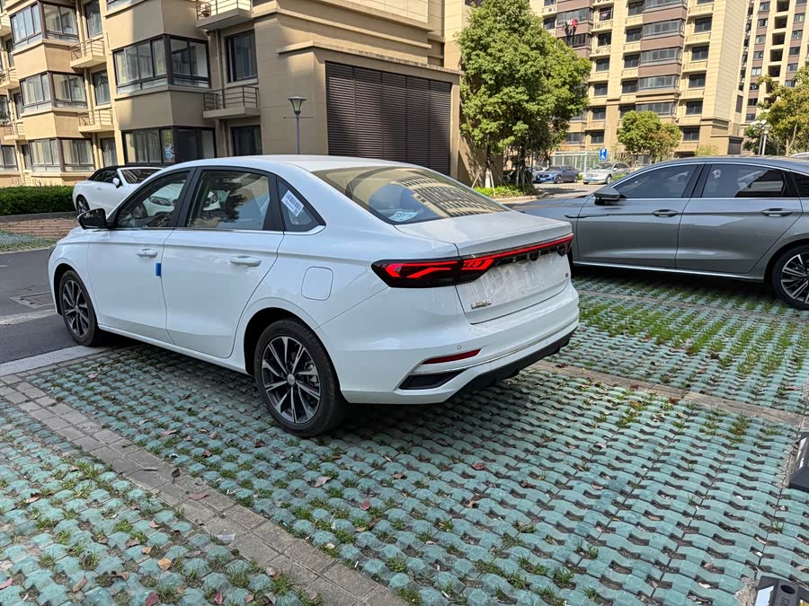 GEELY Emgrand 2021 #9 GEELY Emgrand 2021 car image #9