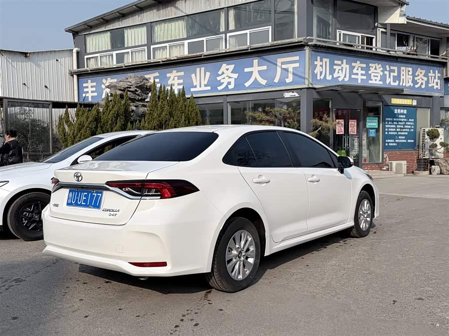 Toyota Corolla 2023 car image #9
