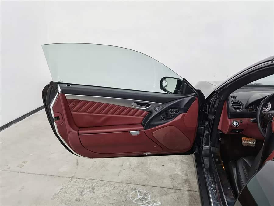 Mercedes-Benz SL Class 2012 car image #9