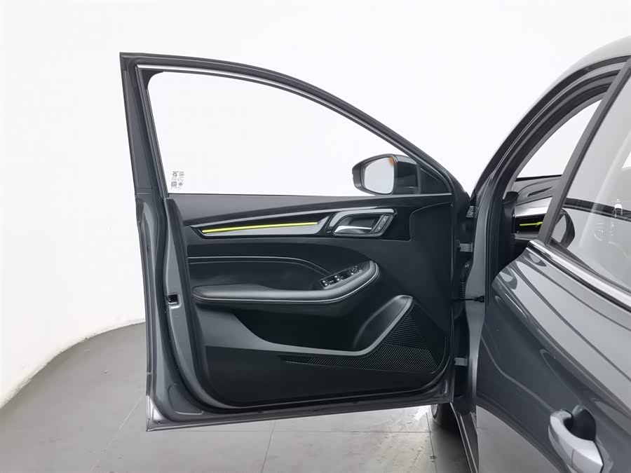 Roewe i5 2022 car image #9