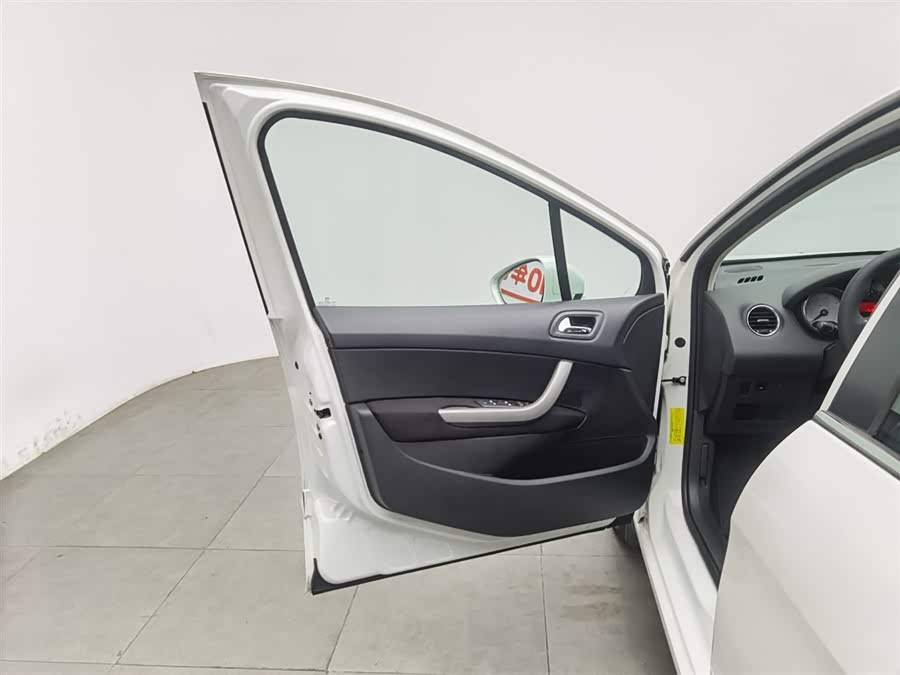 Peugeot 408 2013 car image #9