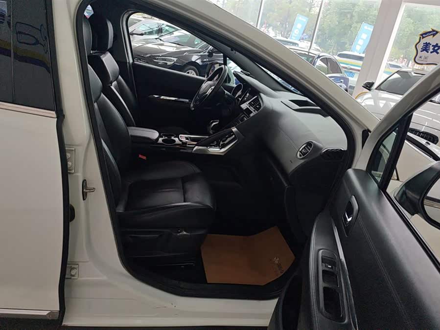 Peugeot 3008 2014 car image #9