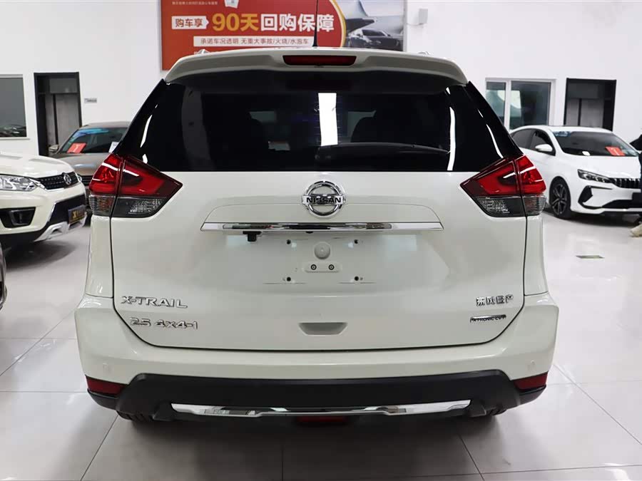 Nissan X-Trail 2020 car image #9