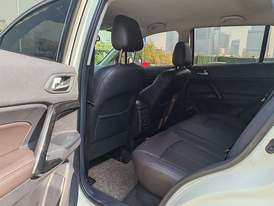 GAC ix4 2019 car image #9