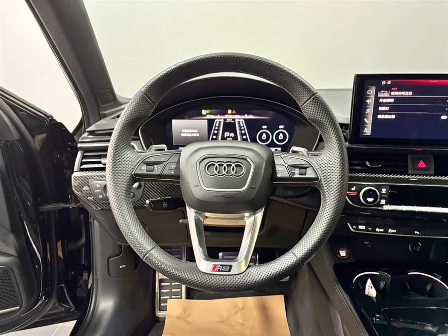 Audi RS 4 2023 immagine di auto #9