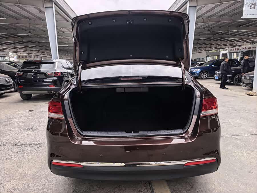 起亚 起亚K4 2014 汽车图片 #9