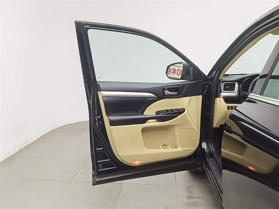 Toyota Highlander 2019 immagine di auto #9