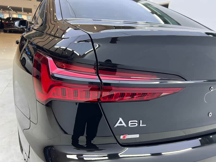 Audi A6L 2020 car image #9