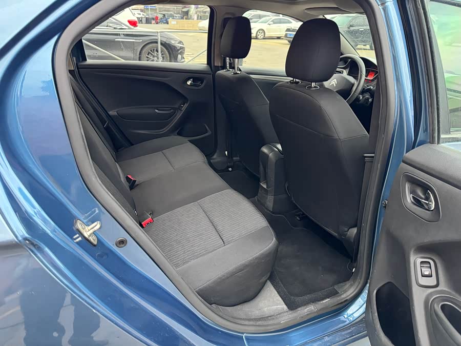 Citroen C-Elysée 2015 car image #9