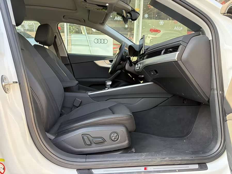 Audi A4 (Imported) 2024 #9 Audi A4 (Imported) 2024 صورة سيارة #9