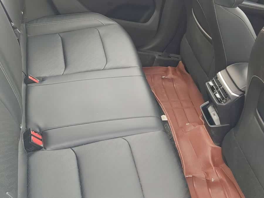 GEELY Emgrand 2021 car image #9