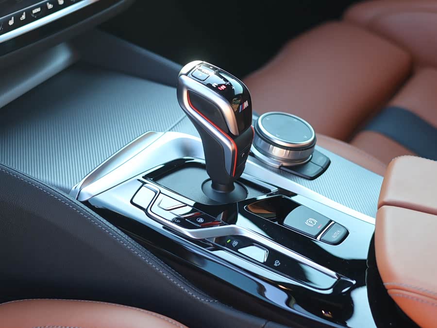 BMW M5 2020 صورة سيارة #9