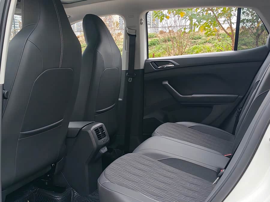 Volkswagen T-Cross 2021 #9 Volkswagen T-Cross 2021 car image #9