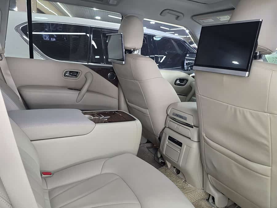 日产 途乐 2018 汽车图片 #9