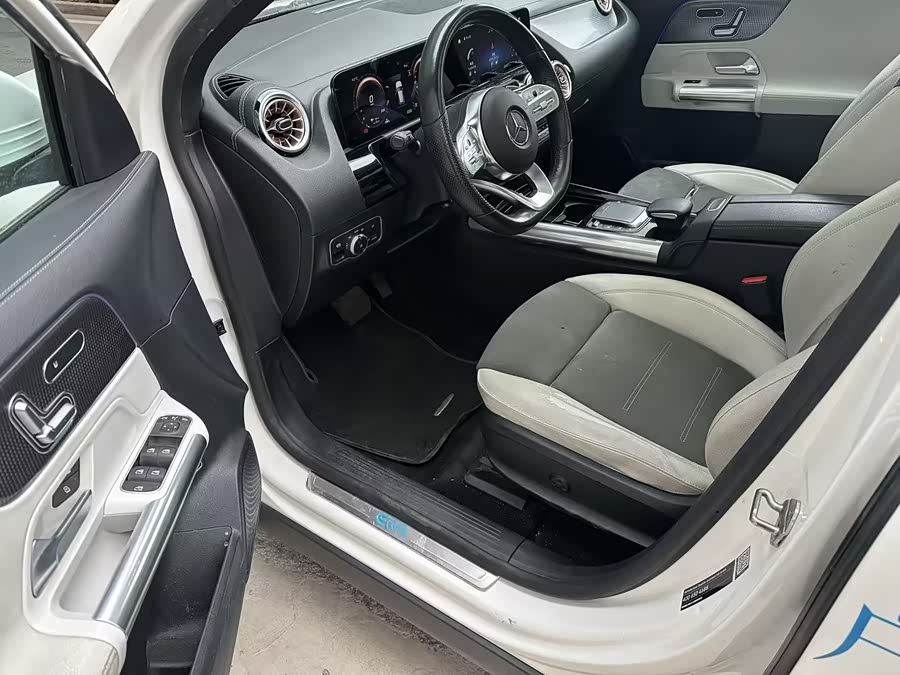 Mercedes-Benz EQA Class 2022 صورة سيارة #9