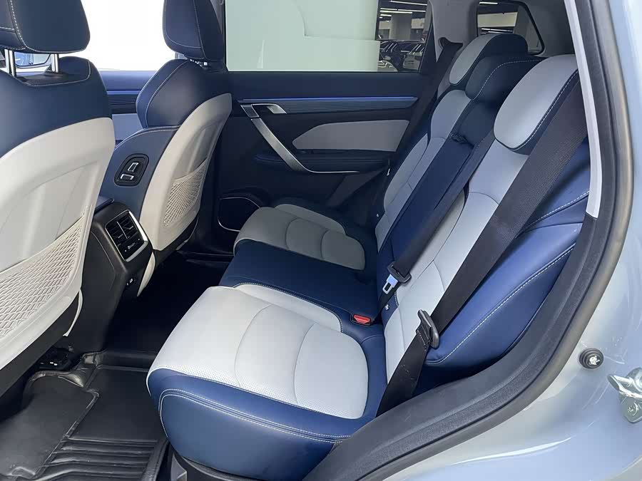 GEELY Boyue 2021 car image #9