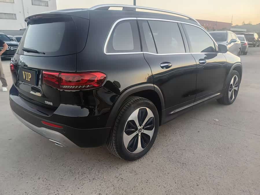 Mercedes-Benz GLB Class 2023 #9 Mercedes-Benz GLB Class 2023 car image #9