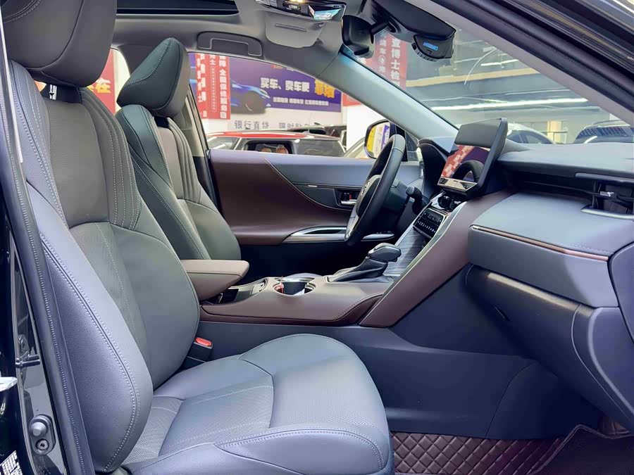 Toyota Harrier 2022 immagine di auto #9