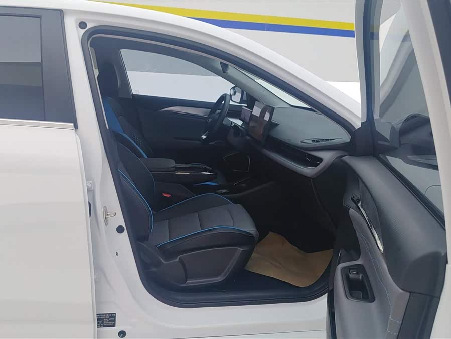 GEELY 2023 car image #9
