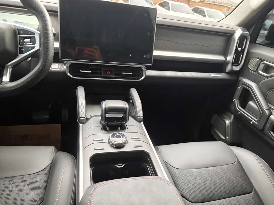 Jetour Traveller 2024 car image #9