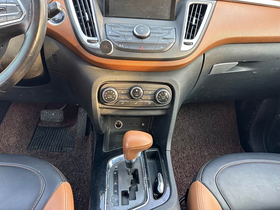 Soueast DX7 2016 #9 Soueast DX7 2016 car image #9