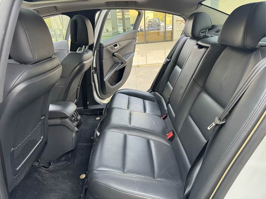 Peugeot 508 2017 car image #9