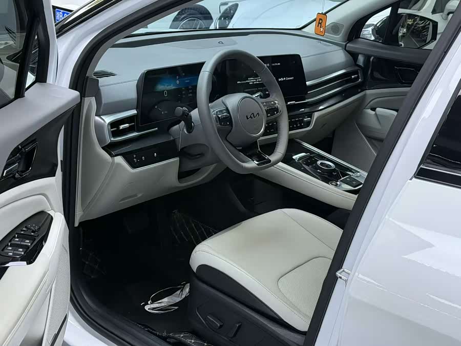 Kia Sportage 2024 car image #9