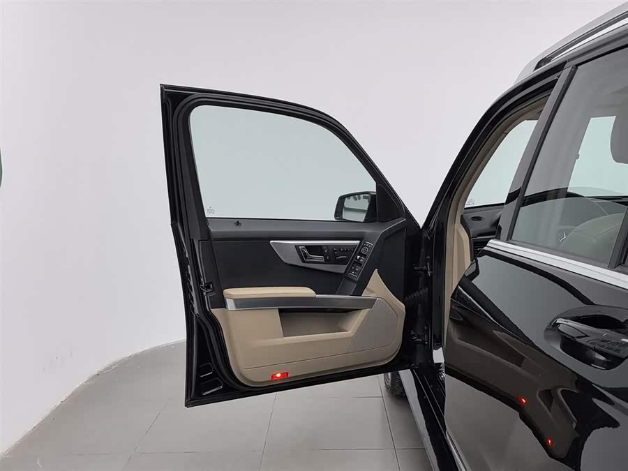 Mercedes-Benz GLK Class (Imported) 2010 immagine di auto #9