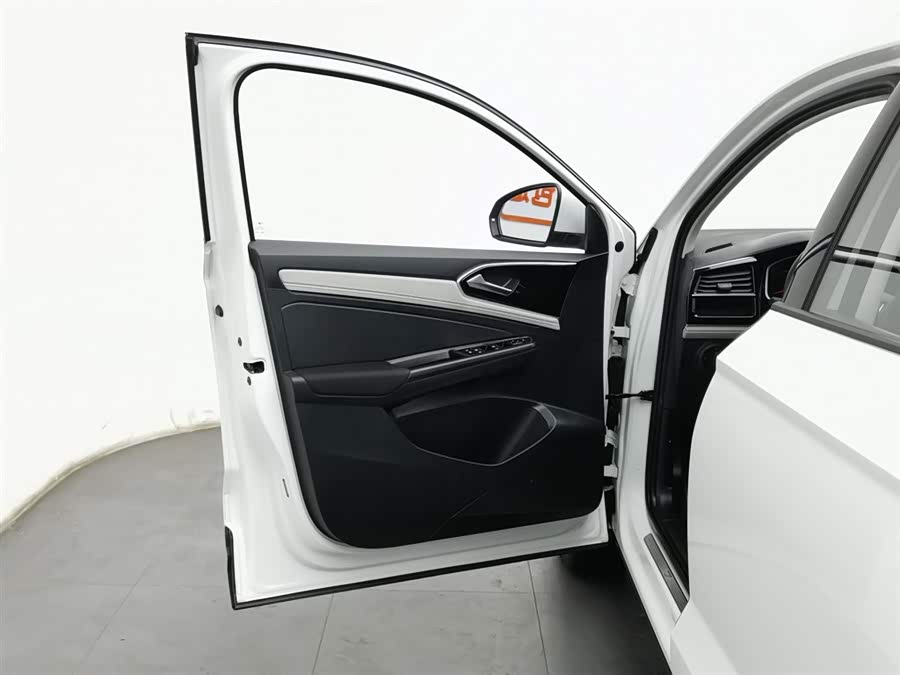 Jetta VS5 2023 car image #9