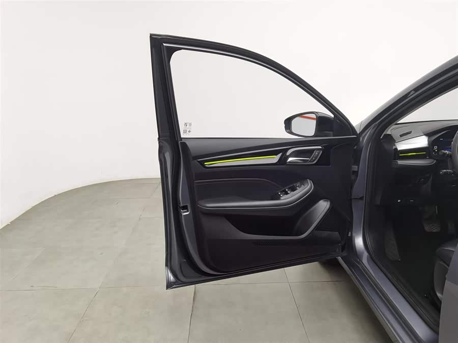 Roewe i5 2023 car image #9