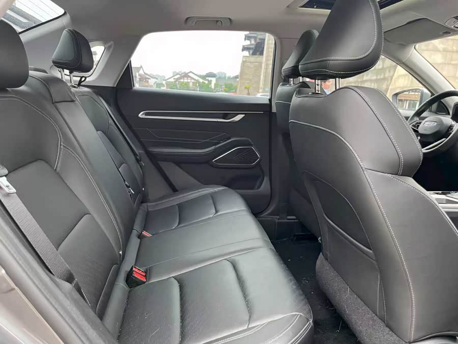 GEELY Emgrand 2021 car image #9