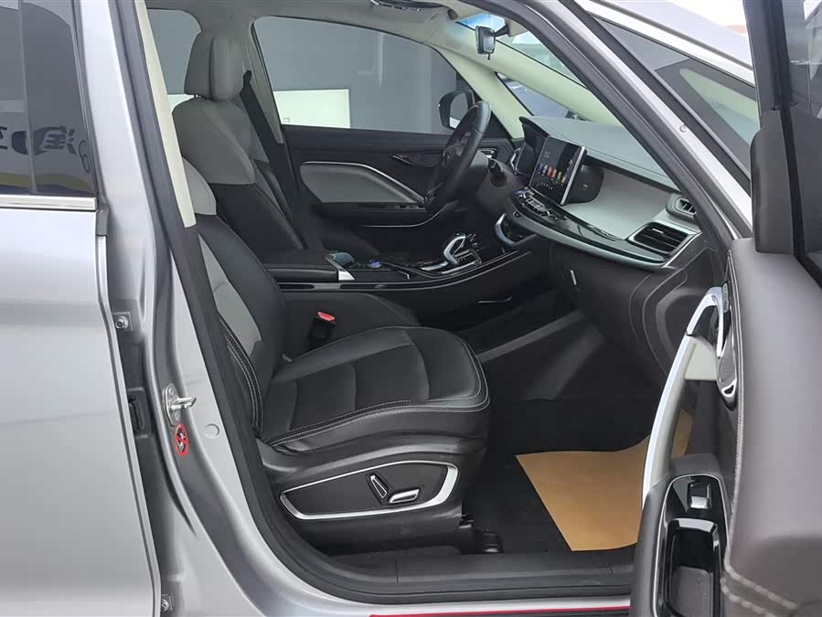 GEELY JiaJi New Energy 2019 #9 GEELY JiaJi New Energy 2019 car image #9