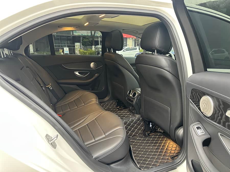 Mercedes-Benz C Class 2020 car image #9