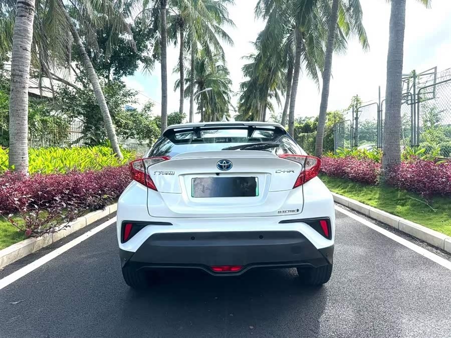 Toyota C-HR EV 2021 immagine di auto #9