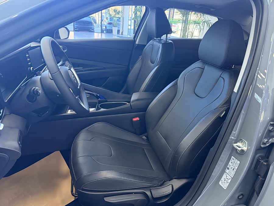 现代 伊兰特 2022 汽车图片 #9