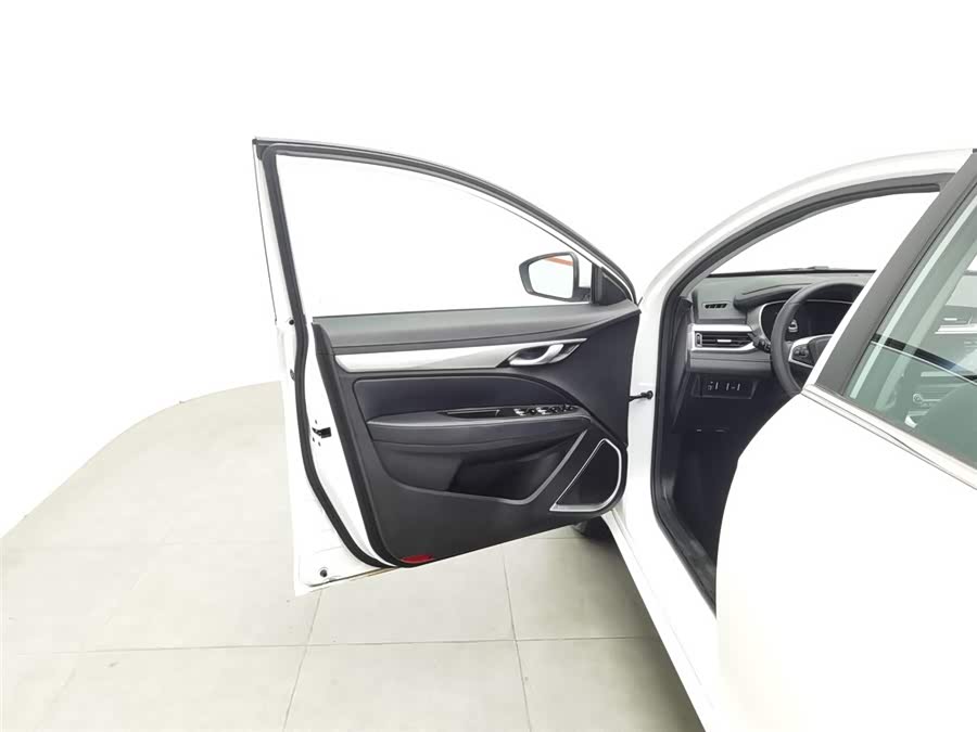 GEELY Emgrand 2015 car image #9