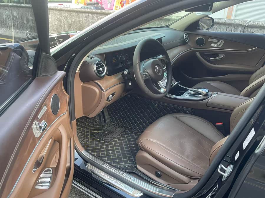 Mercedes-Benz E Class 2017 car image #9
