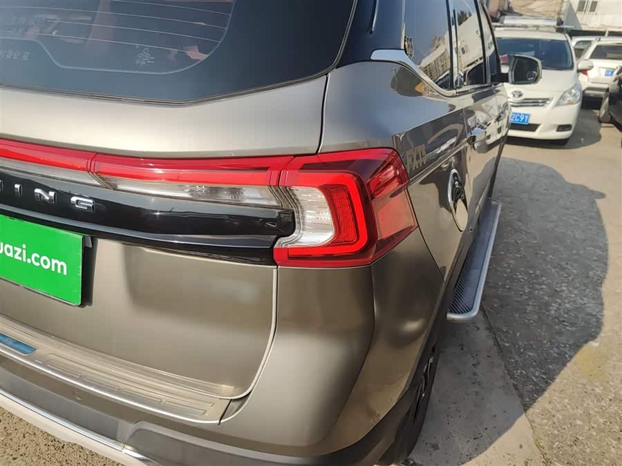 Forthing T5 2020 صورة سيارة #9