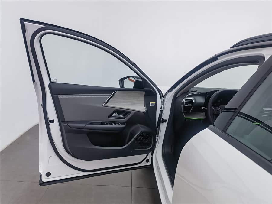 Citroen C5 X 2023 car image #9